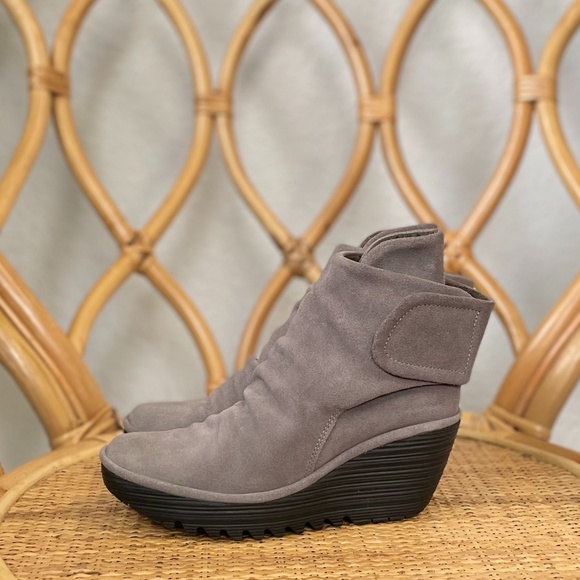 Fly London Yegi Slouchy Platform Wedge 